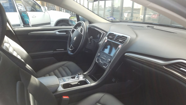 inside interior 2019 ford fusion hybrid sel